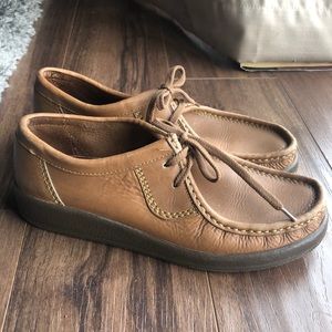 Original Clarks Wallabees Nature Women’s Size 7 🌈